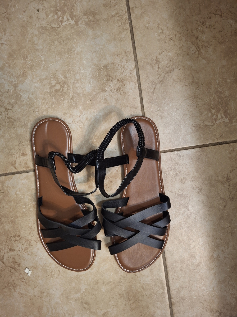 SHEIN Black Strappy Flat Sandals with Brown Footbed